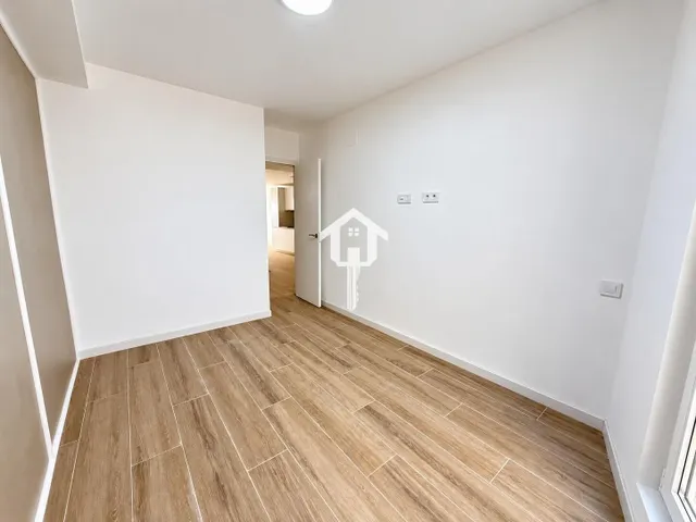 BAJO DUPLEX DE OBRA NUEVA EN VENTA EN ALICANTE. ZONA DE CAROLINAS ALTAS. 89m2+PATIO+SÓTANO, 2 habitaciones, 1 BAÑO, PATIO, SOTANO, ASCENSOR — 28