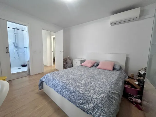 Casa adosada en esquina con piscina privada, jardín y vistas a la Bahía de Málaga — 49