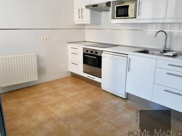 ESTUDIO HOME MADRID OFRECE vivienda de 80m2, en edificio del - foto 4