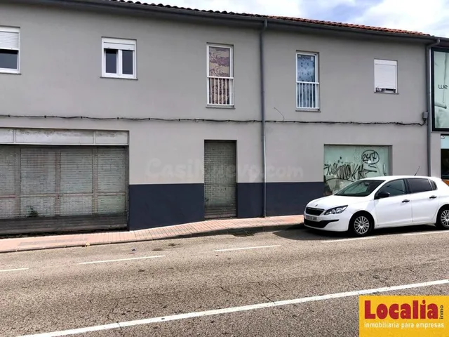 Local en alquiler con múltiples posibilidades. - foto 5