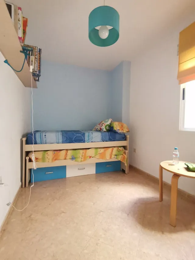 SE VENDE CASA EN PLENO CENTRO DE LOS VILLARES — 12