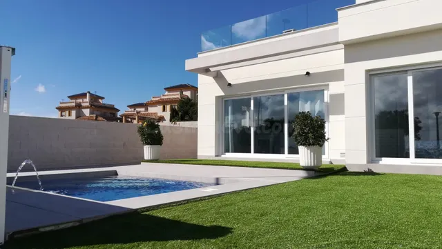 FANTASTICO CHALET DE OBRA NUEVA EN LOS MONTESINOS, ALICANTE, - foto 2