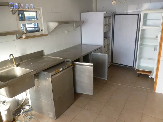 LOCAL COMERCIAL EN EL ESPARRAGAL — 8