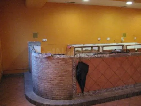 Local comercial 130m² en alquiler - Buhaira - Huerta del Rey - foto 4
