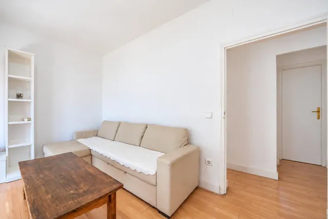 PISO EXTERIOR CON TERRAZA Y MUCHA LUZ JUNTO A MARQUÉS DE VAD - foto 4