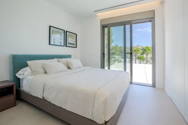 Villa de lujo en urbanización Las Colinas. — 11