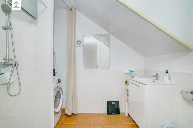 ¡AMPLIA CASA DE 4 DORMITORIOS, 3 BAÑOS Y CALEFACCIÓN CENTRAL EN LA ZUBIA! ✨ — 48