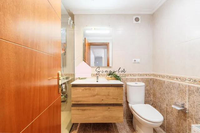 Piso con gran terraza. solo inversión. — 27