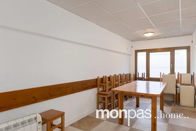 Local comercial en venta en Amara — 10