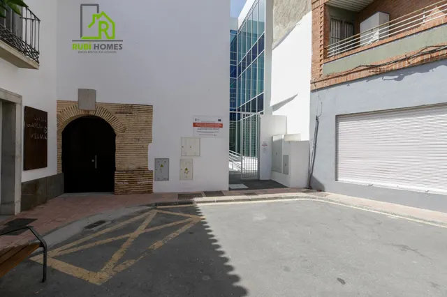 Piso en Armilla Centro con patio de 46 m2, 2 dormitorios y metro — 24