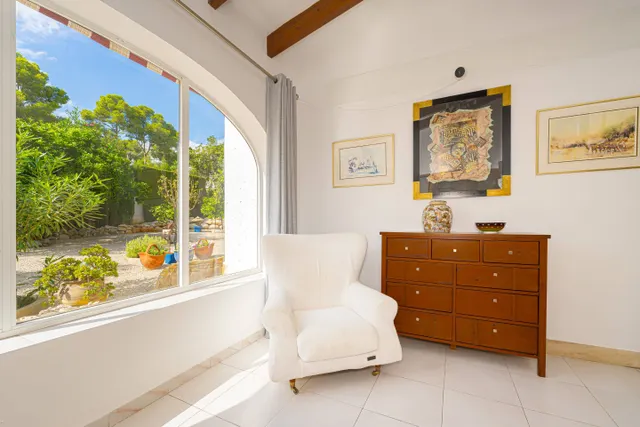 Villa Montgó. Villa tradicional en venta en las laderas del Montgó, entre Dénia y Jávea. — 14