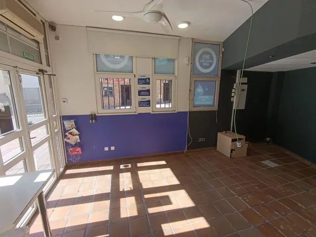 Local en venta en El Molar — 9
