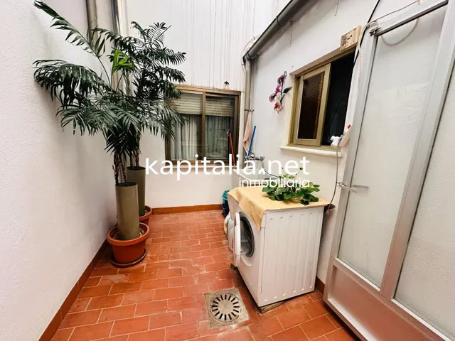 Amplia casa a la venta en Font de la Figuera (Valencia) — 41