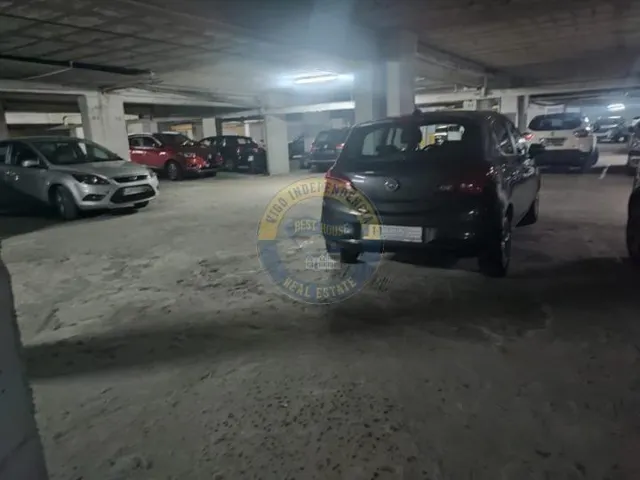 Exclusiva vivienda de gran amplitud en pleno centro de Vigo, entorno Pizarro — 36