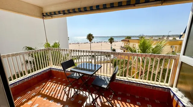 Exclusivo Piso en Primera Línea de Playa con Vistas al Mar en Valdelagrana (El Puerto de Santa María) | Ref: DLR00267 — 7