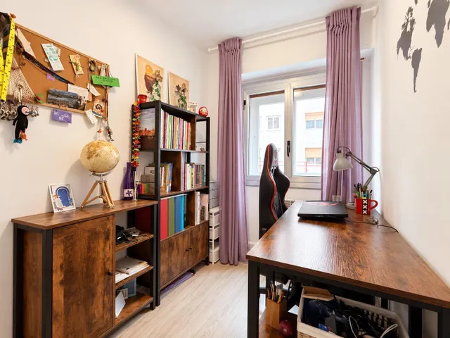 Piso de 150 m2 construidos con 5 habitaciones y parking – Tarragona — 29