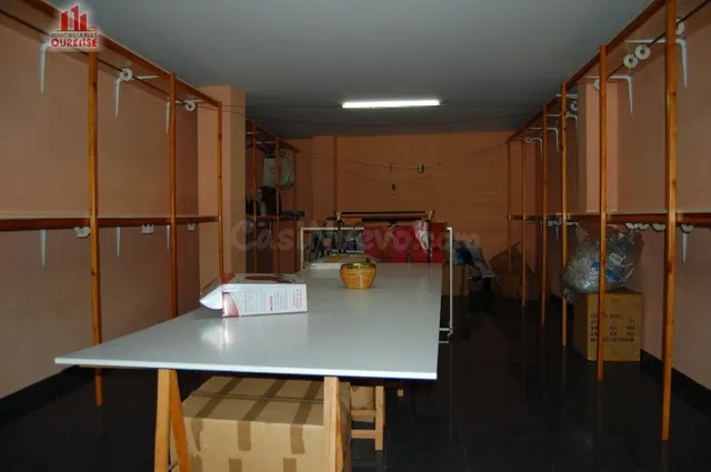 LOCAL EN EL CENTRO DE OURENSE. — 5