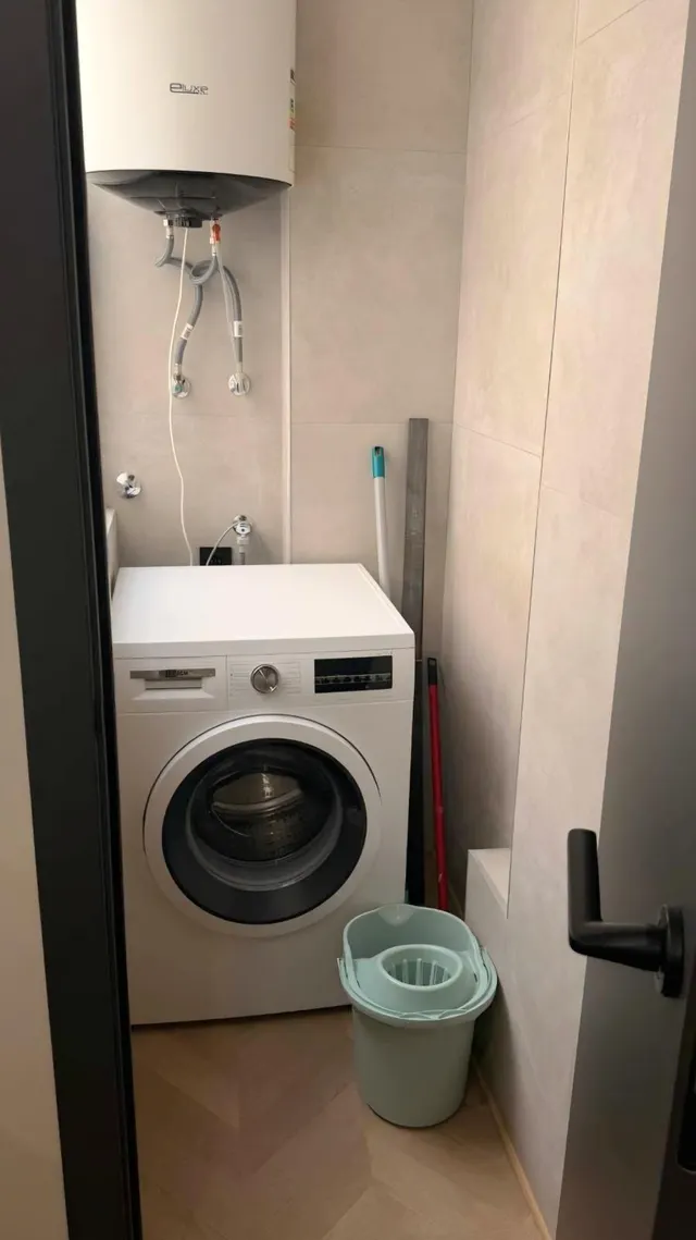 Apartamento con terraza, Alicante, Torrevieja, Playa de los Locos. 3 habitaciones, 110 m2, 200 metros al mar — 32