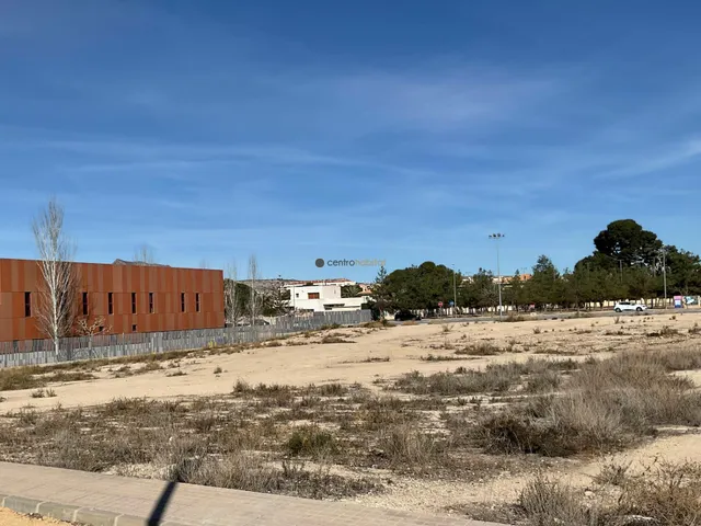 Parcelas a la venta en zona Avenida de Ronda — 3
