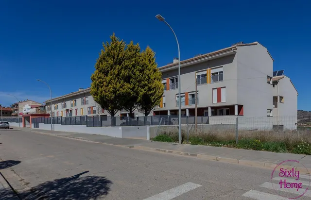 Duplex con piscina en Andorra — 28