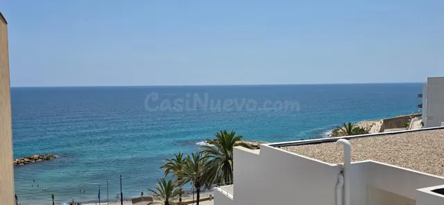 Ático dúplex de obra nueva con impresionantes vistas al mar 