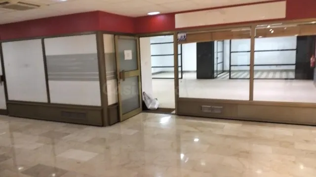 Se vende oficina en Calle Felipe Sanclemente 6-8 - foto 5