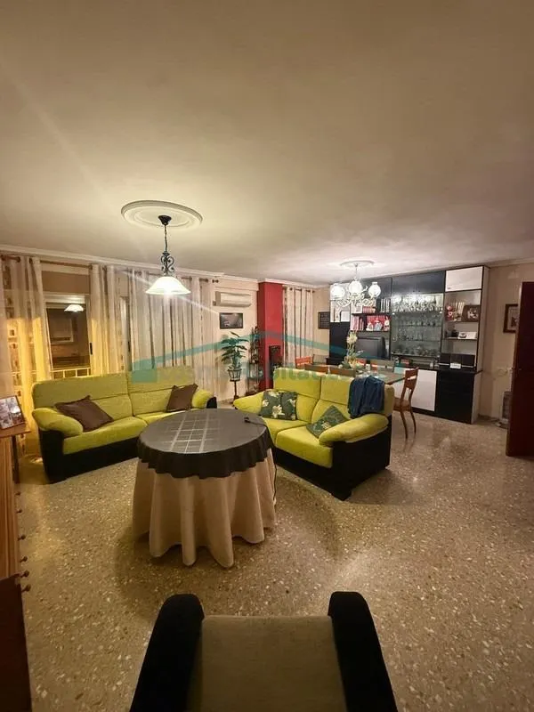 Amplio piso de 127 m2 con trastero en Santa Rosa, Alcoy - foto 4