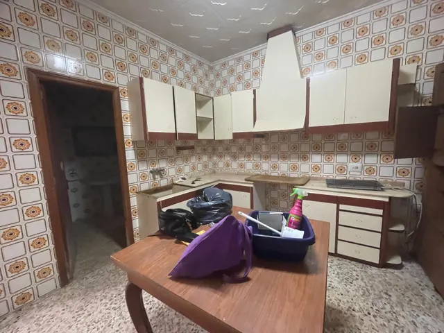 Amplia casa de 7 habitaciones para reformar en Rojales – 210 m2 — 7