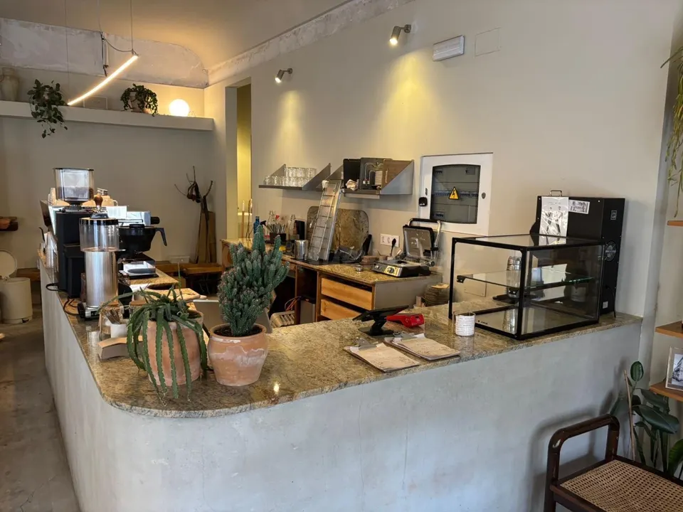 LOCAL COMERCIAL EN VENTA CON INQUILINO – CASCO ANTIGUO DE ALICANTE