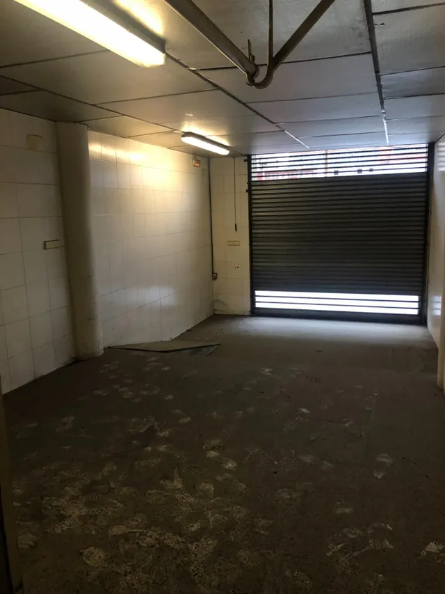 LOCAL EN VENTA EN MANRESA — 10