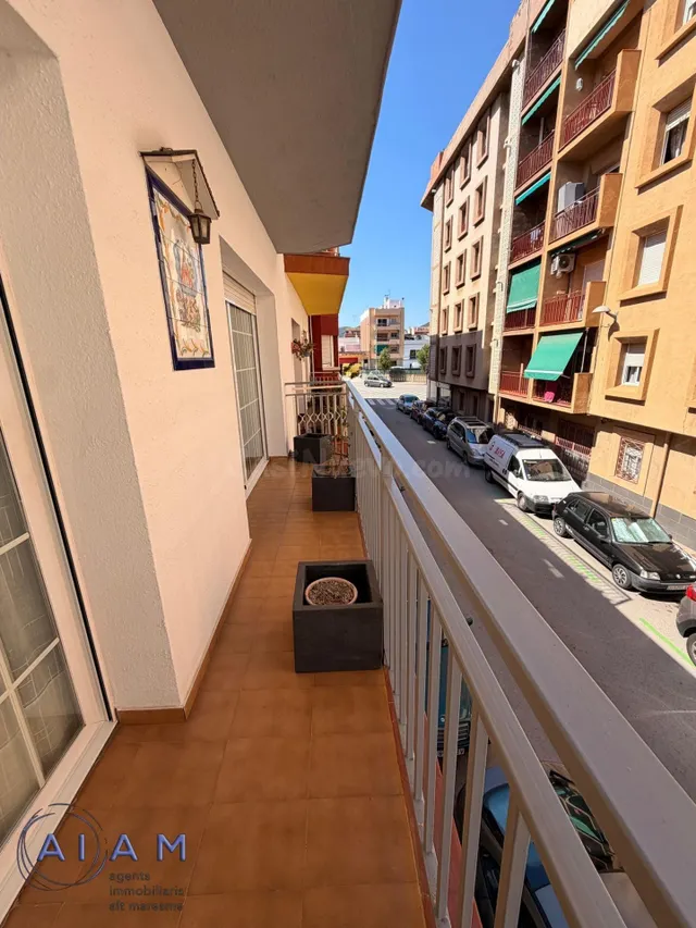 Gran piso familiar a un paso del centro del pueblo - foto 5