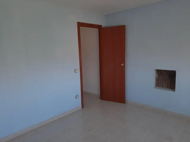 OPORTUNIDAD GRAN CASA DE PUEBLO EN BENISSANET( RIBERA D´EBRE) — 38