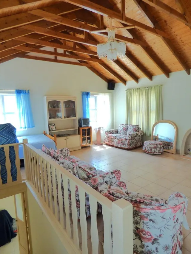 SE VENDE GRAN CHALET EN BELLA ORCHETA — 39