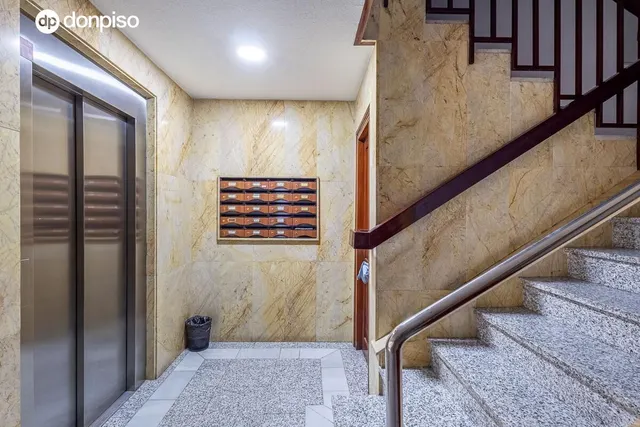 LUMINOSO PISO EN PLANTA ALTA EN ZONA FÍGARES — 18
