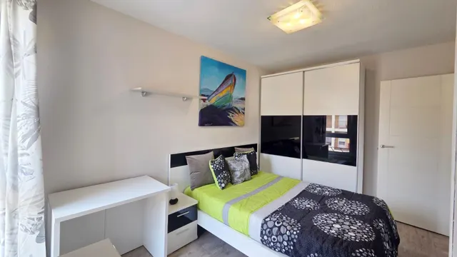 2 habitaciones y garaje cerrado, para entrar a vivir — 22