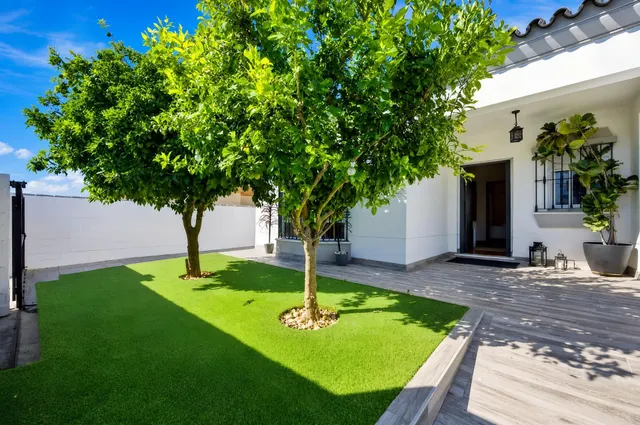 Chalet ideal para vivir todo el año, en la entrada de Chiclana. — 10