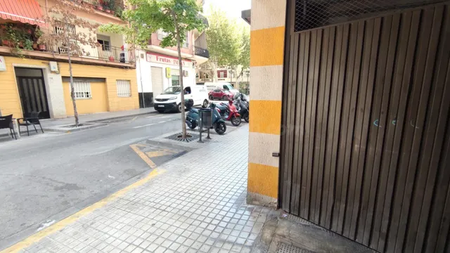 PLAZA PARKING PEGADA AL PASEO GERMANIAS (COCHE PEQUEÑO O MOT - foto 2