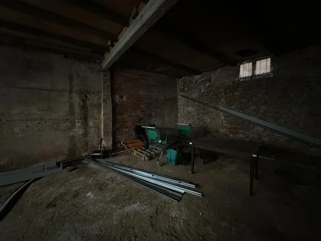 Vivienda unifamiliar reformada con jardín, terraza y garaje-taller en Paseo de los Pisones, Burgos — 26