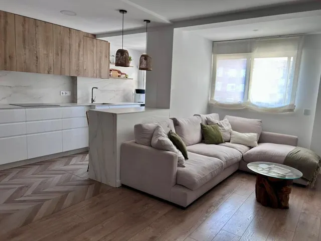 Venta de Piso 3 Dormitorios 2 Baños Balcón Reformado — 18