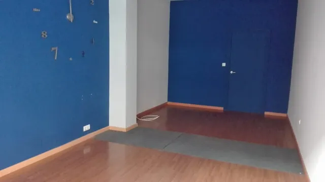 LOCAL COMERCIAL ACONDICIONADO CON BAÑO - foto 2