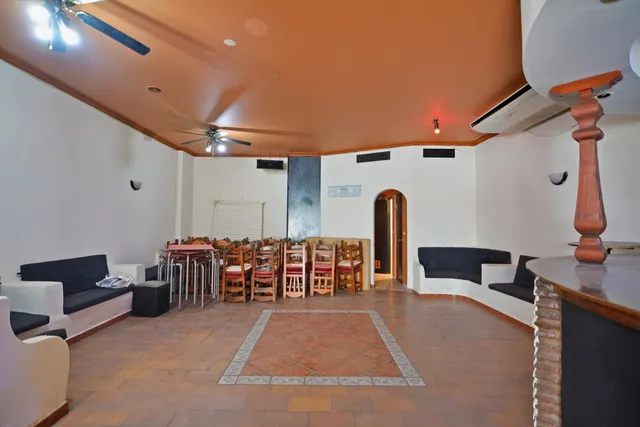 Bar 90m² en venta - Centro — 9