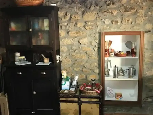 Encanto asturiano: casa con hórreo, cochera y finca edificable en Pando, Langreo — 16