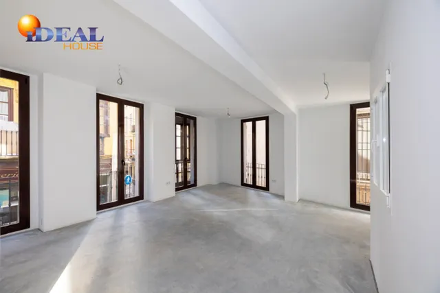 VENTA-ALQUILER DE EDIFICIO SINGULAR EN ESQUINA SAN MATIAS-NAVAS — 15