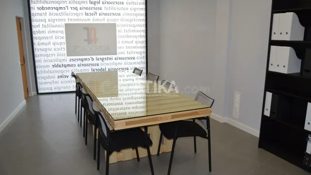 LOCAL COMERCIAL EN ALQUILER — 4