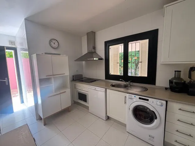 Chalet en Chiclana: amplitud, comodidad y calidad de vida — 22