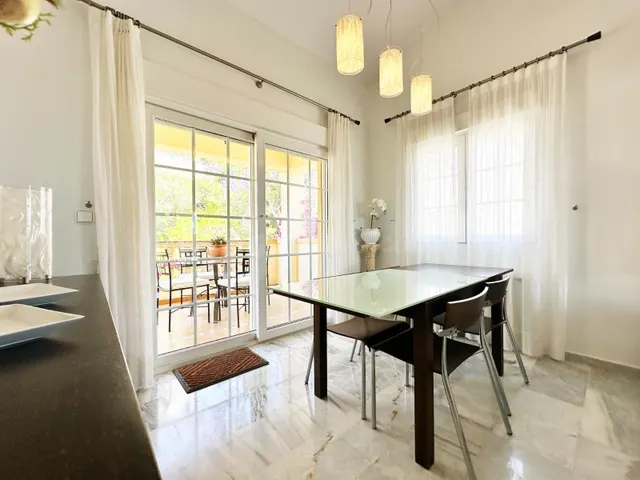 Villa de 3 dormitorios 3 baños en Orihuela Costa  ( Campo de golf Las Ramblas ) — 14
