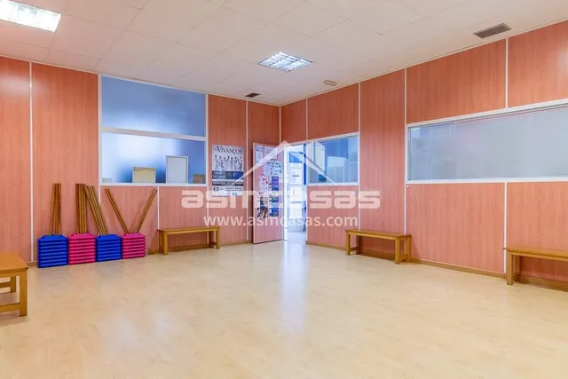 LOCAL COMERCIAL AMPLIO EN BENICASIM PUEBLO - foto 3