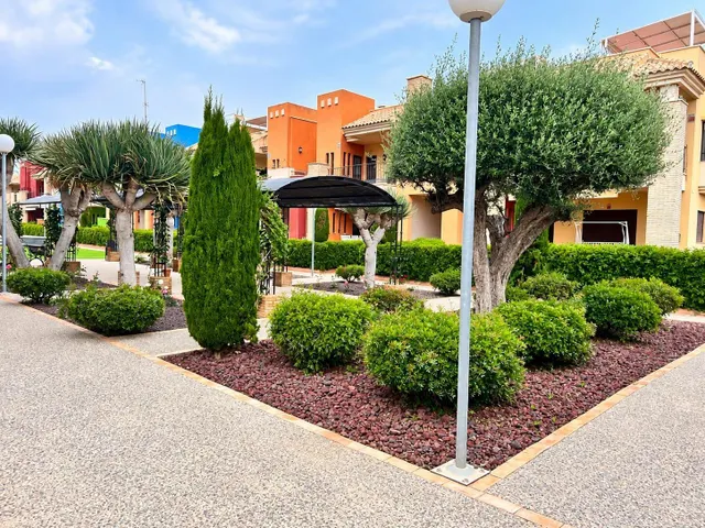 Lomas cabo roig 2 habs dando a piscina + garaje 219.900 — 21