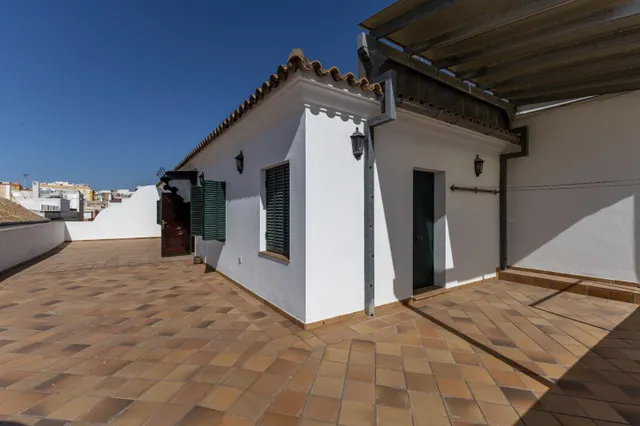 Espectacular casa de esquina en el corazón de Sanlúcar de Barrameda — 38