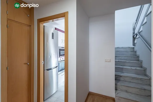 Ático dúplex junto Alhamar con 2 garajes y 2 trasteros — 23